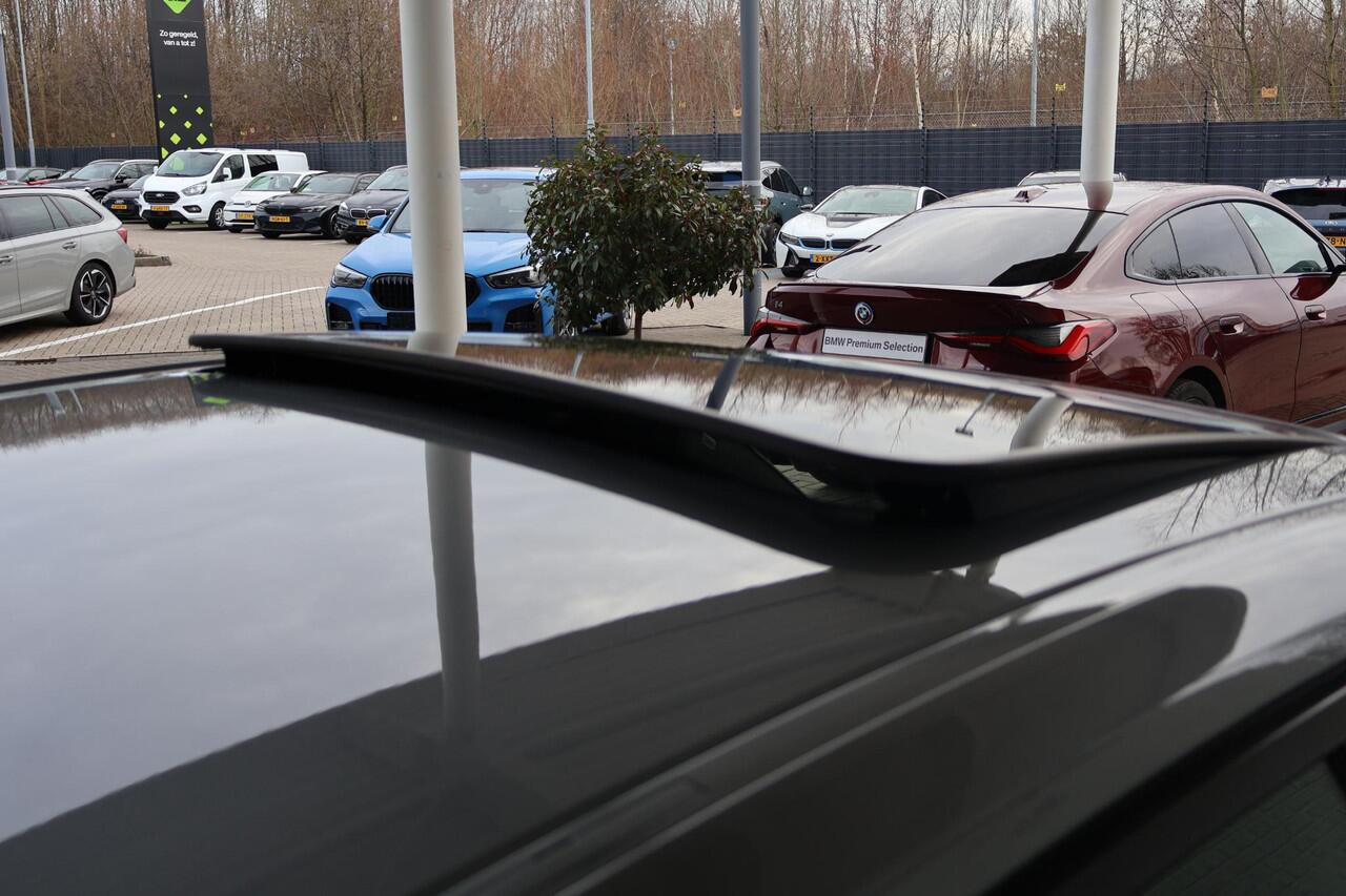 BMW 3-SERIE 330e | M Sportpakket | Comfort Pack | Panorama Dak