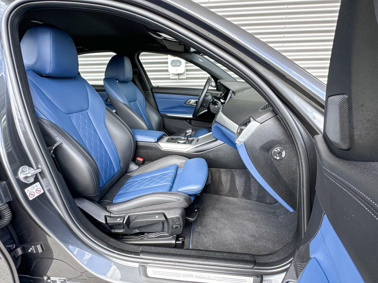 BMW 3-SERIE Sedan 330e Individual Edition Nappa leder interieur / Selections