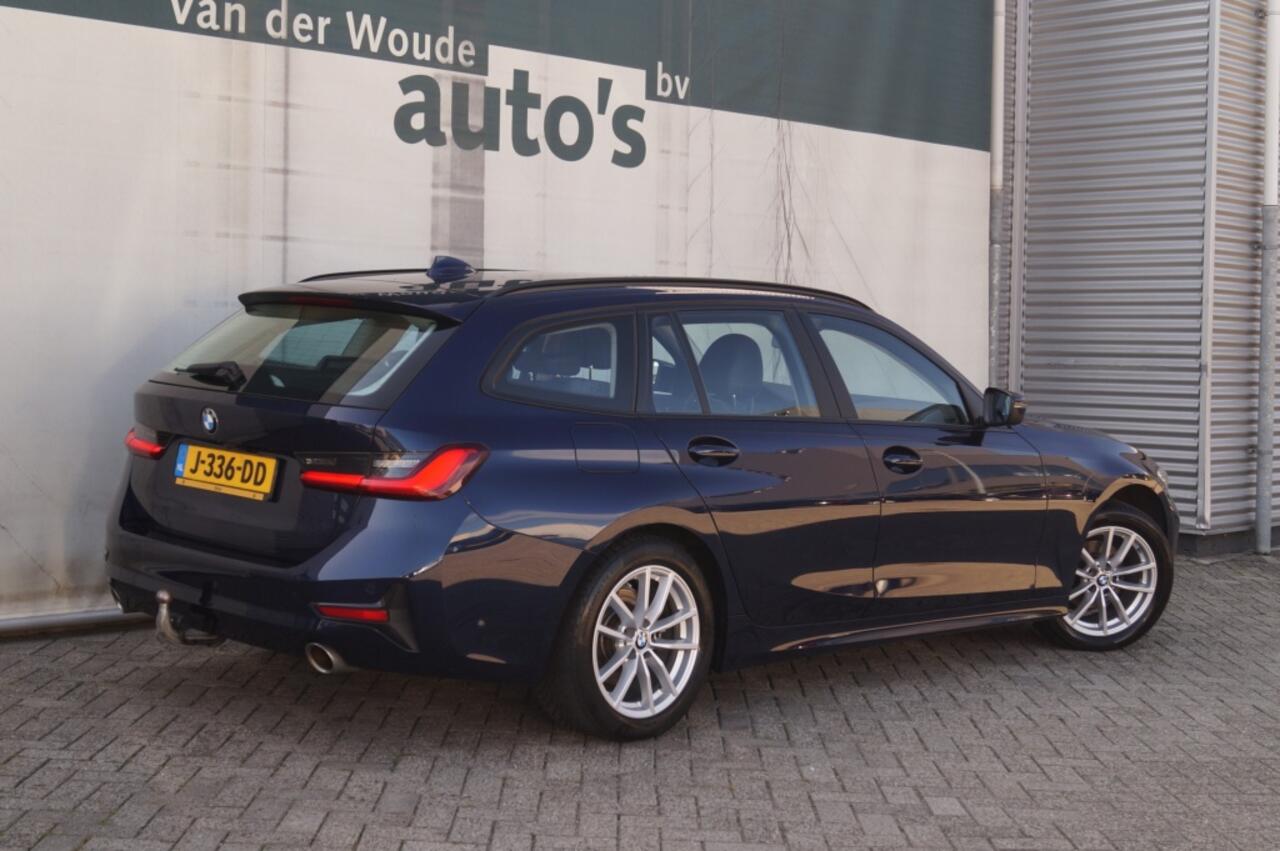 BMW 3-SERIE Touring 318i Automaat High Executive Edition -LEER-