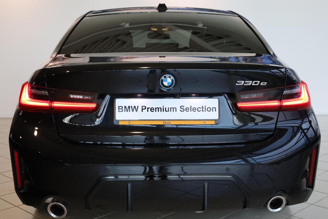 BMW 3-SERIE 330e Sedan | M Sportpakket | Comfort Pack | Elektr. Trekhaak