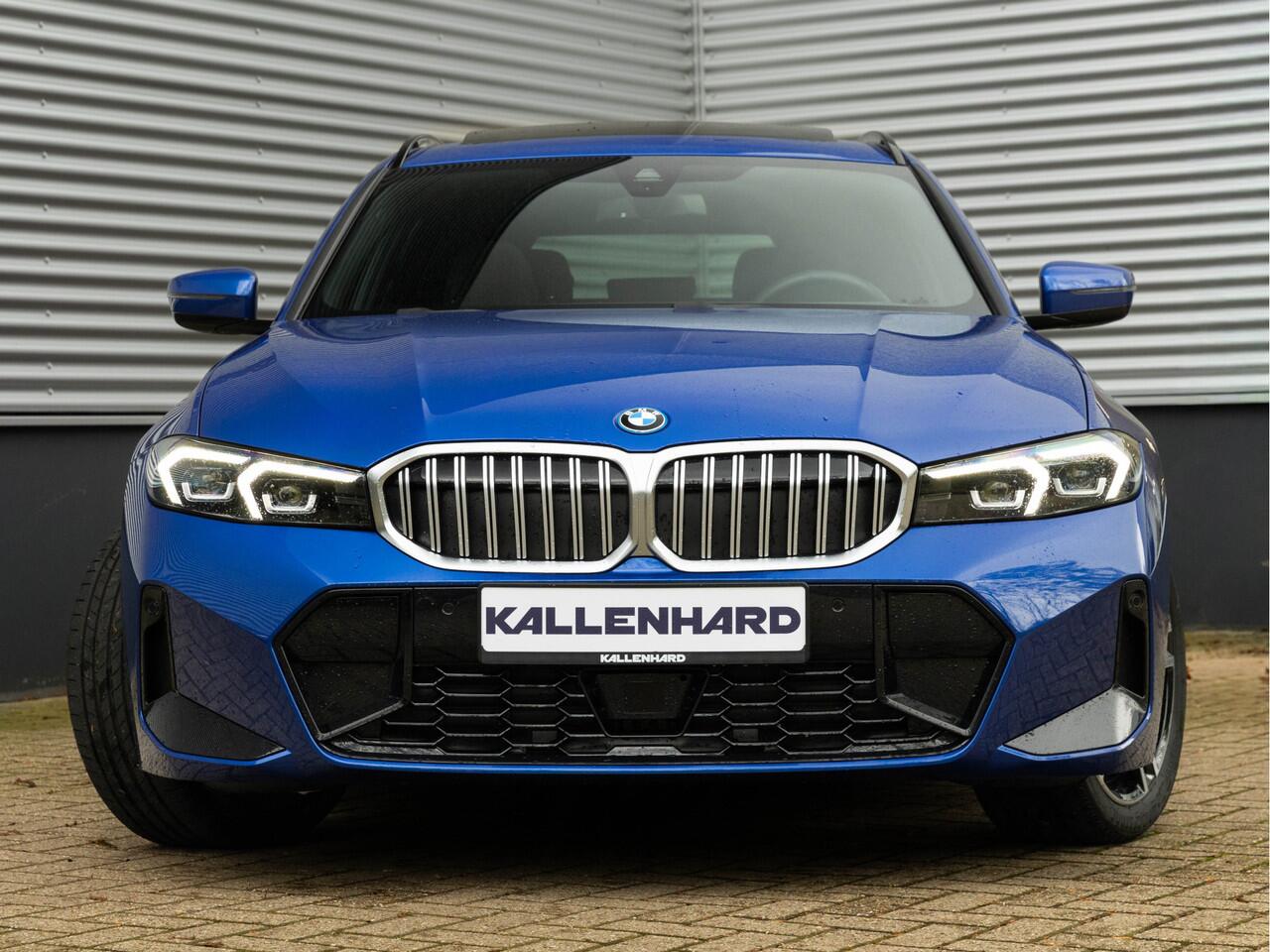 BMW 3-SERIE Touring 330e M-Sport - Pano - Trekhaak - ACC - Hifi - Camera