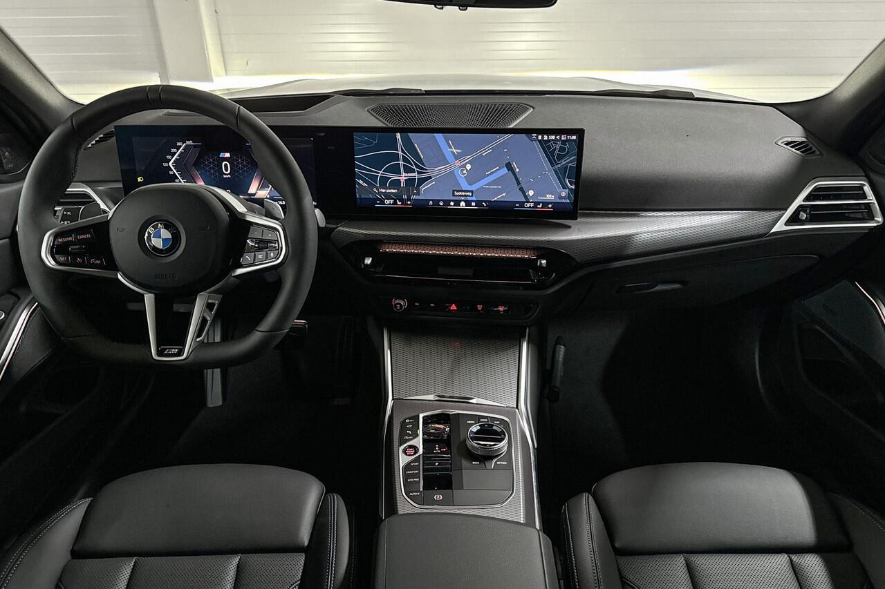 BMW 3-SERIE Sedan 318i | M-Sport Pro | Innovation Pack | Comfort Pack | Driving Assistant | Harman/kardon | Comfort Access | Selections