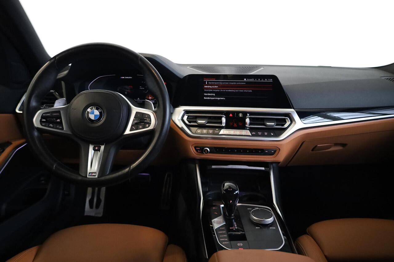 BMW 3-SERIE M340iA xDrive Touring | Head-Up Display | Stuurverwarming | Voorstoelen Verwarmd | Trekhaak