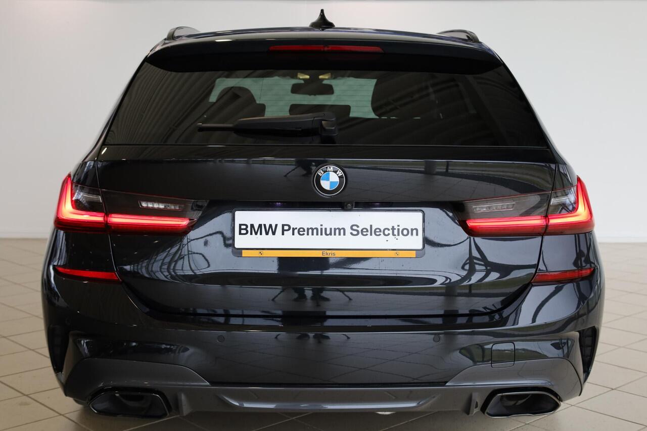 BMW 3-SERIE M340iA xDrive Touring | Head-Up Display | Stuurverwarming | Voorstoelen Verwarmd | Trekhaak