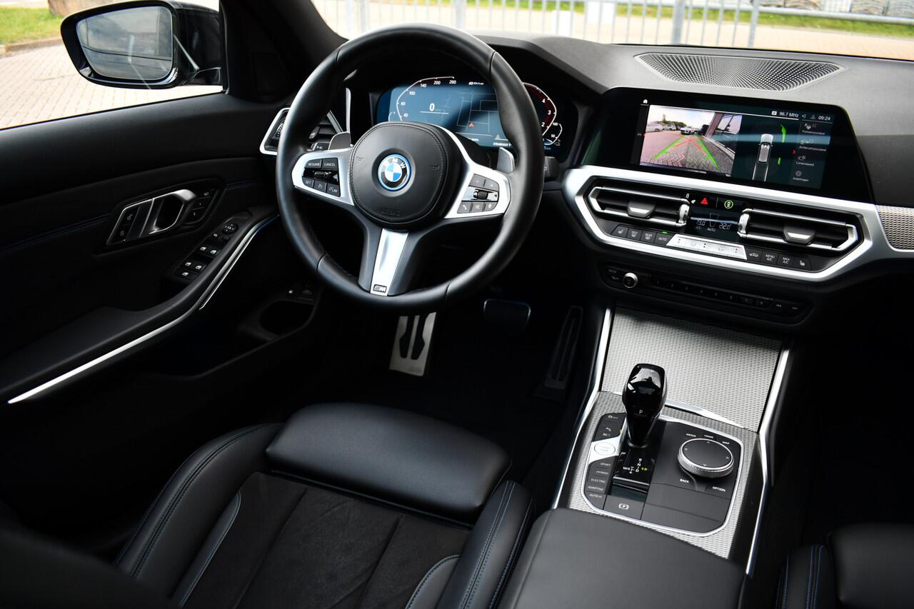 BMW 3-SERIE Touring 330e M-Sport Pano HUD El-zetels laser-LED Camera