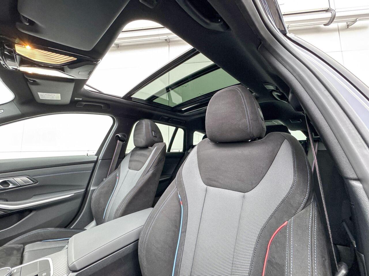 BMW 3-SERIE Touring 330e xDrive M-Sport PRO | Panoramadak | Trekhaak | Driving Assistant Professional