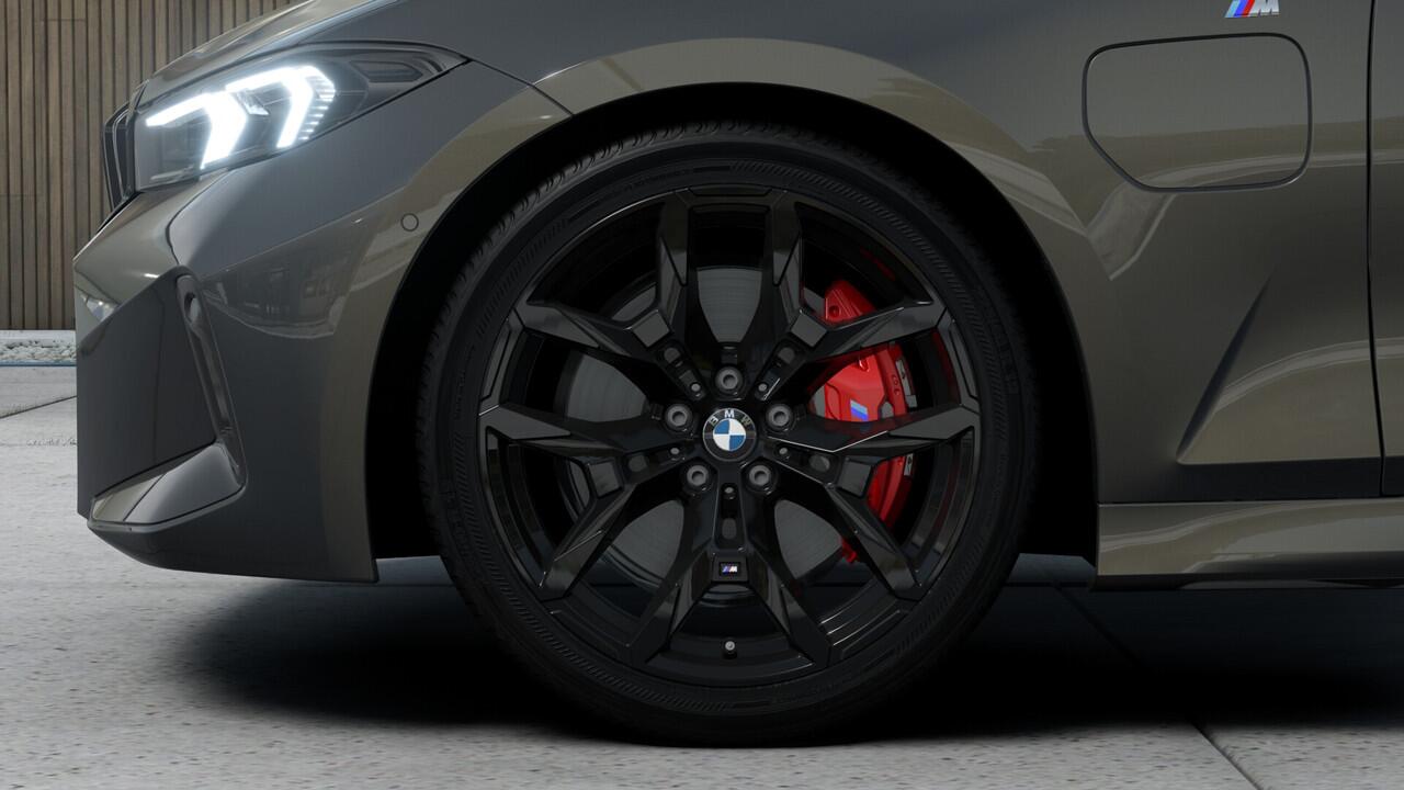 BMW 3-SERIE 330e High Executive M Sport Automaat / Schuif-kanteldak / Sportstoelen / Adaptieve LED / Stoelverwarming / Comfort Access / Harman Kardon / BMW Live Cockpit Professional