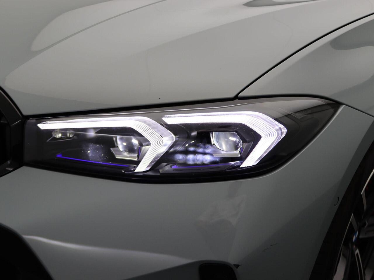 BMW 3-SERIE Touring 330e SPORTPAKKET PRO | Trekhaak | PDC | HIFI | Widescreen Display | 18"