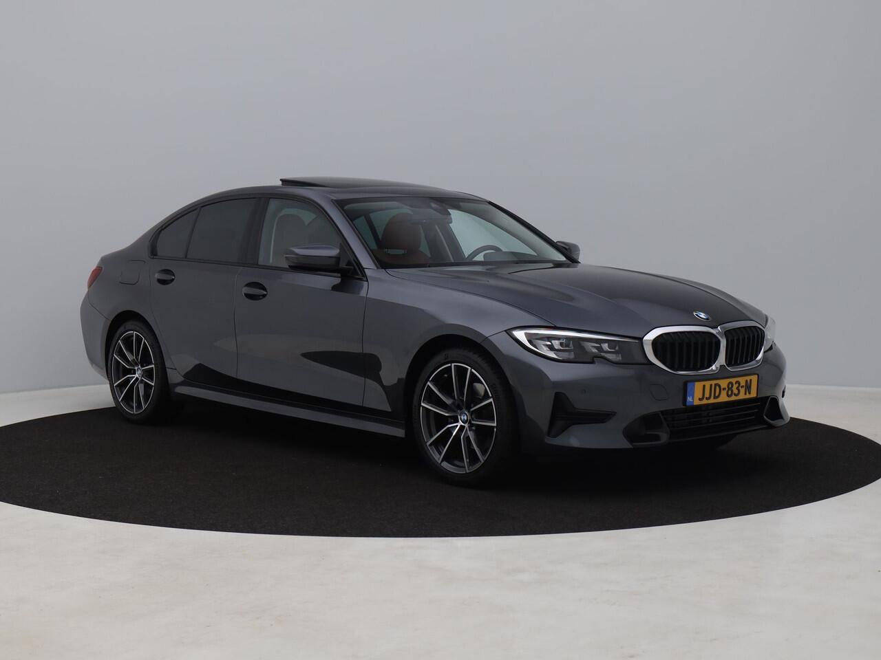 BMW 3-SERIE 320i Business Edition Plus Sport | SCHUIFDAK | CARPLAY