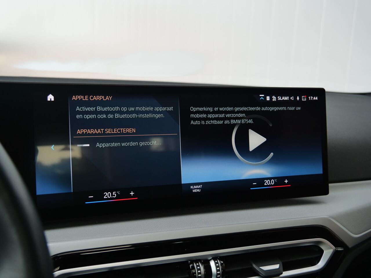 BMW 3-SERIE 320e 204 Pk Automaat Winterpakket / Leer / Schuifdak / Trekhaak / Apple Carplay