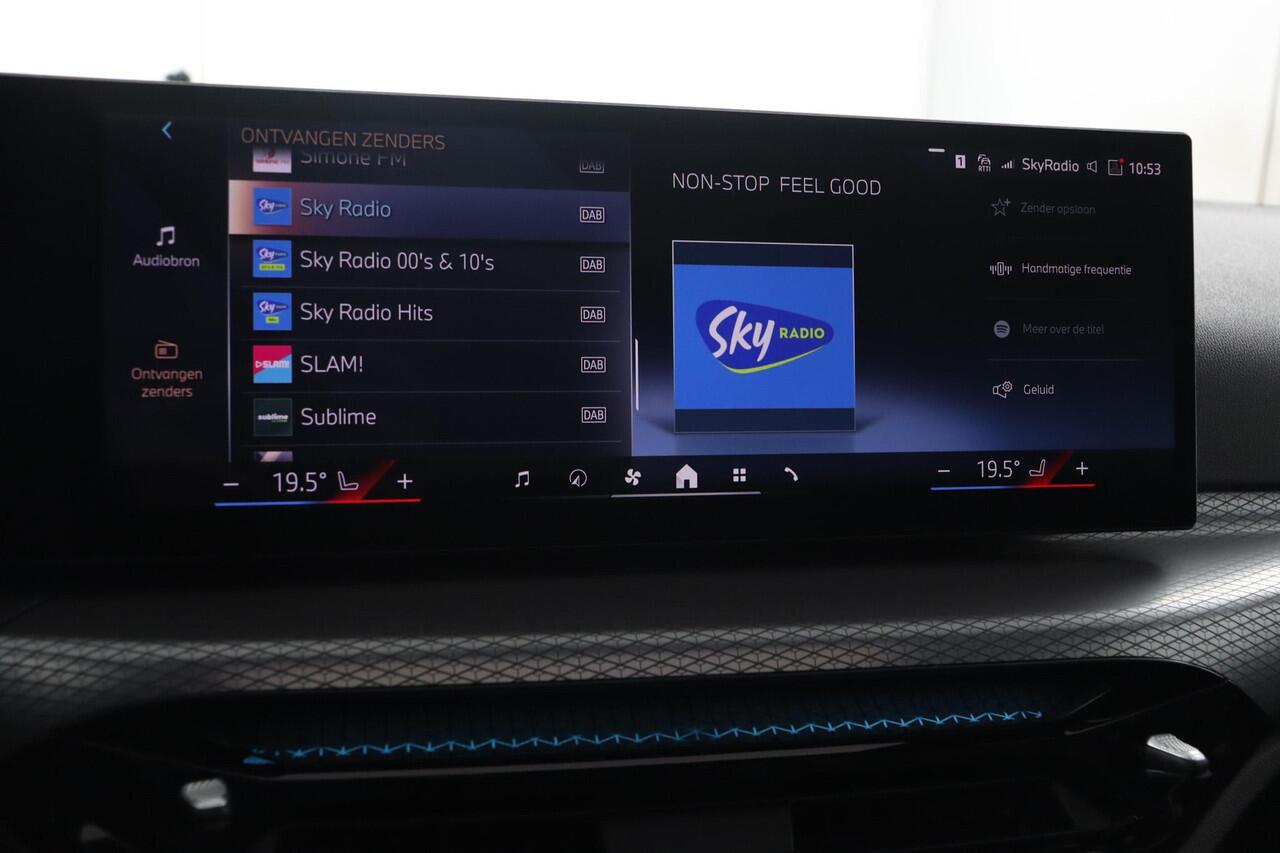 BMW 3-SERIE Touring 330e M Sportpakket Pro | Trekhaak | Panoramadak | Active Cruise Control | Harman Kardon