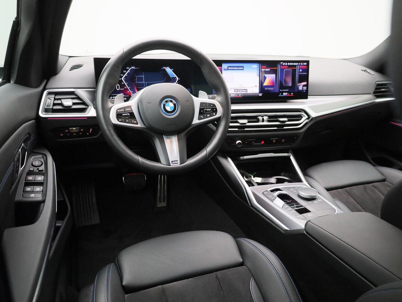 BMW 3-SERIE 320e | M-Sportpakket | LCI | Live Cockpit Plus | PDC Voor + Achter | Full-Map Navigatie | Climate Control | Cruise Control | Licht- & Regensensor | Apple Carplay & Android Auto