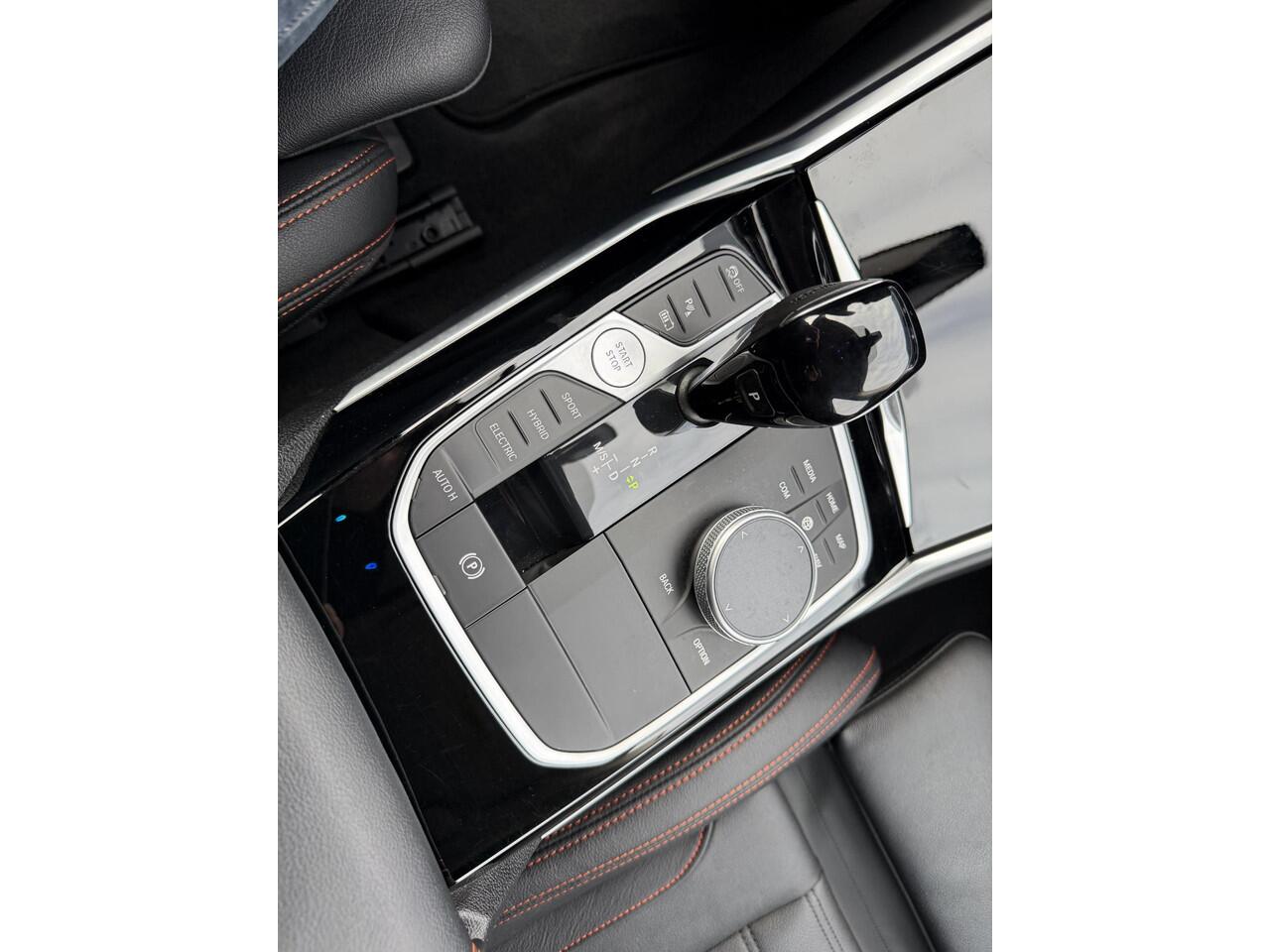 BMW 3-SERIE Touring 320e Sportline Laser|ShadowLine|Sport-leder