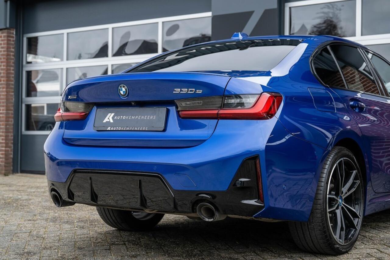 BMW 3-SERIE 330e xDrive M Sport | Shadow | Harman/Kardon | Keyless | Memory | Camera | Elek. trekhaak | ACC | 19' inch |