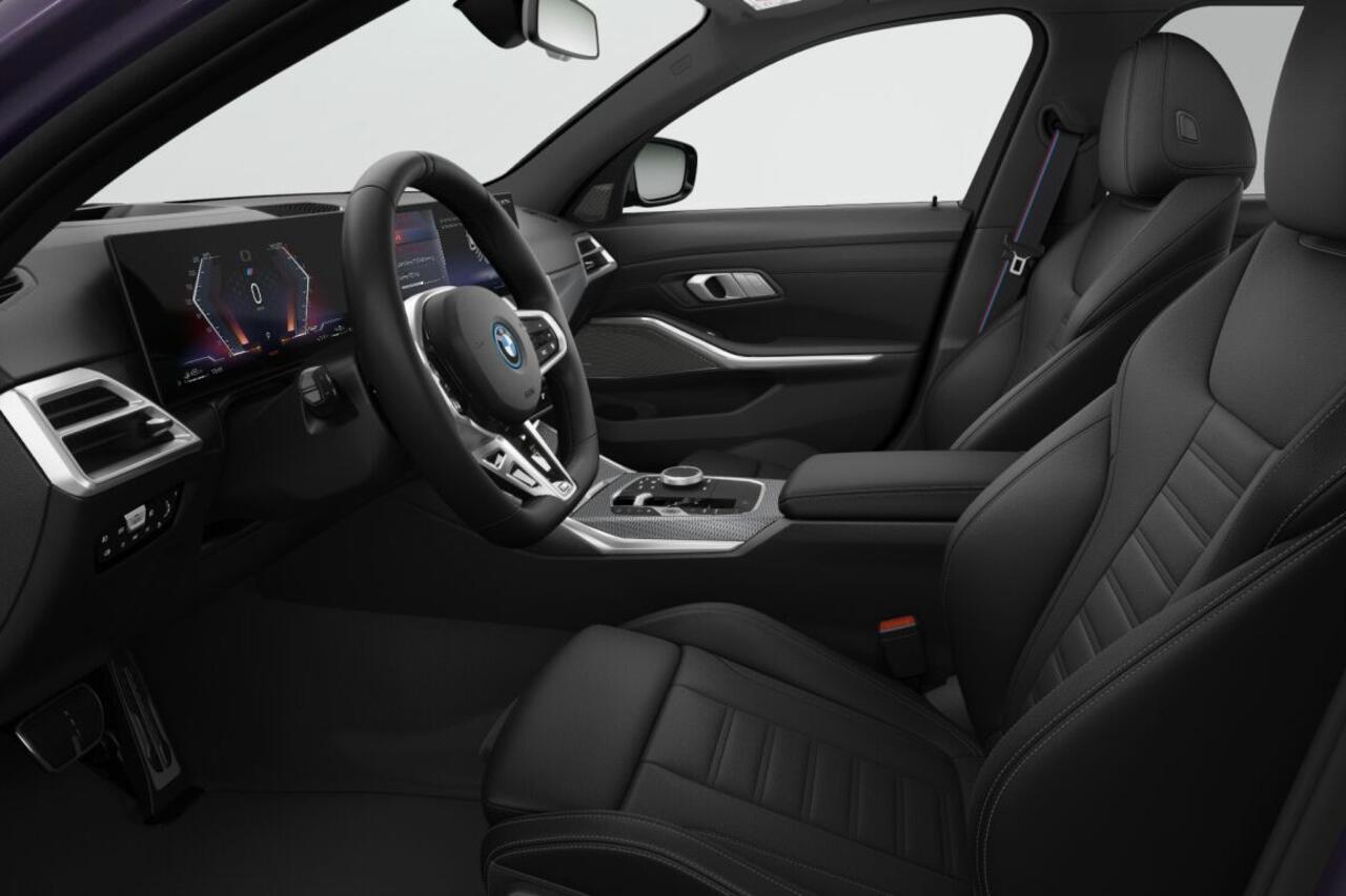 BMW 3-SERIE Touring 330e M Sport Edition | M Sportpakket Pro | Innovation Pack | Comfort Pack | Trekhaak