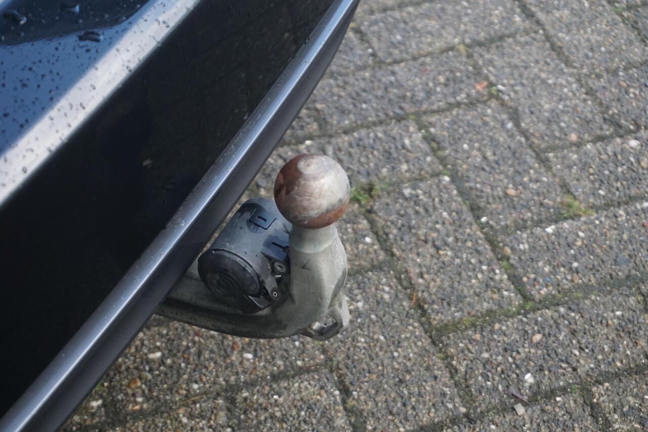 BMW 3-SERIE Touring M340i xDrive High Executive M Sport Plus Pack 19'' / Panoramadak / Harman Kardon / Head-Up Display / Elektrisch verstelbare stoelen / Trekhaak