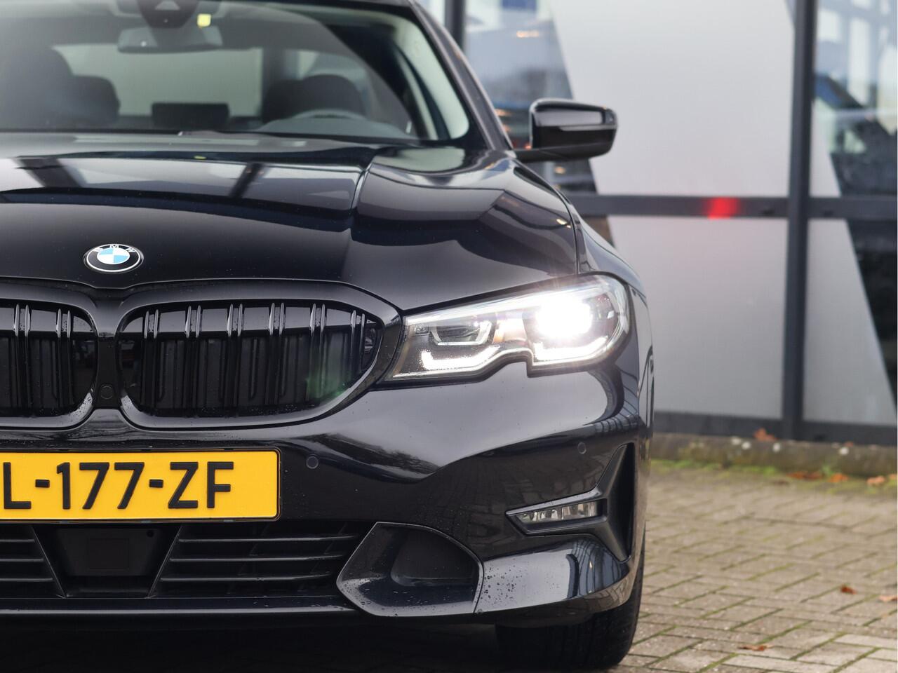 BMW 3-SERIE 320d High Executive Automaat | ACC | Carplay | LED | M Sport stuurwiel | Stoelverw. |