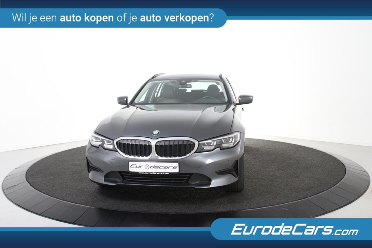 BMW 3-SERIE Touring 320i *1ste Eigenaar*Leer*Navigatie*Trekhaak*