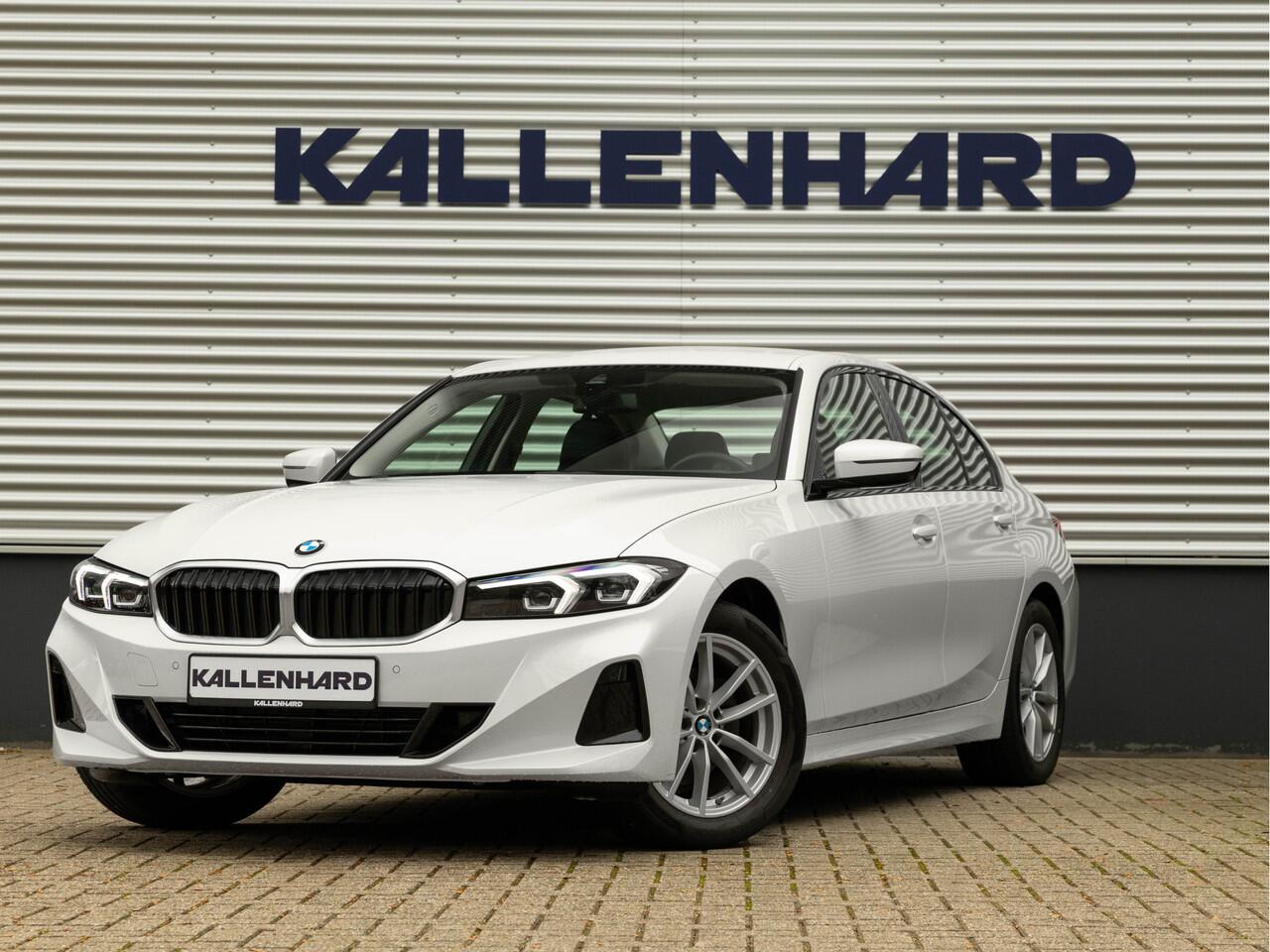 BMW 3-SERIE 320d - Sportstoelen - Trekhaak - 1-Hand - Navigatie - Bluetooth