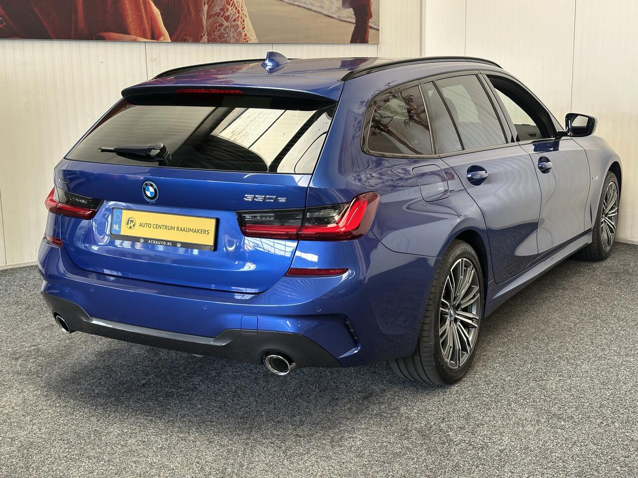 BMW 3-SERIE TOURING 330e XDRIVE 4x4 PHEV HIGH EXECUTIVE M PAKKET LEDER/ALCANTARA NAVIGATIE CRUISE CONTROL PANORAMA SCHUIF/KANTELDAK APPLE CARPLAY/ANDROID KEYLESS GO UITKLAPBARE TREKHAAK PDC ZEER MOOI !! 3010