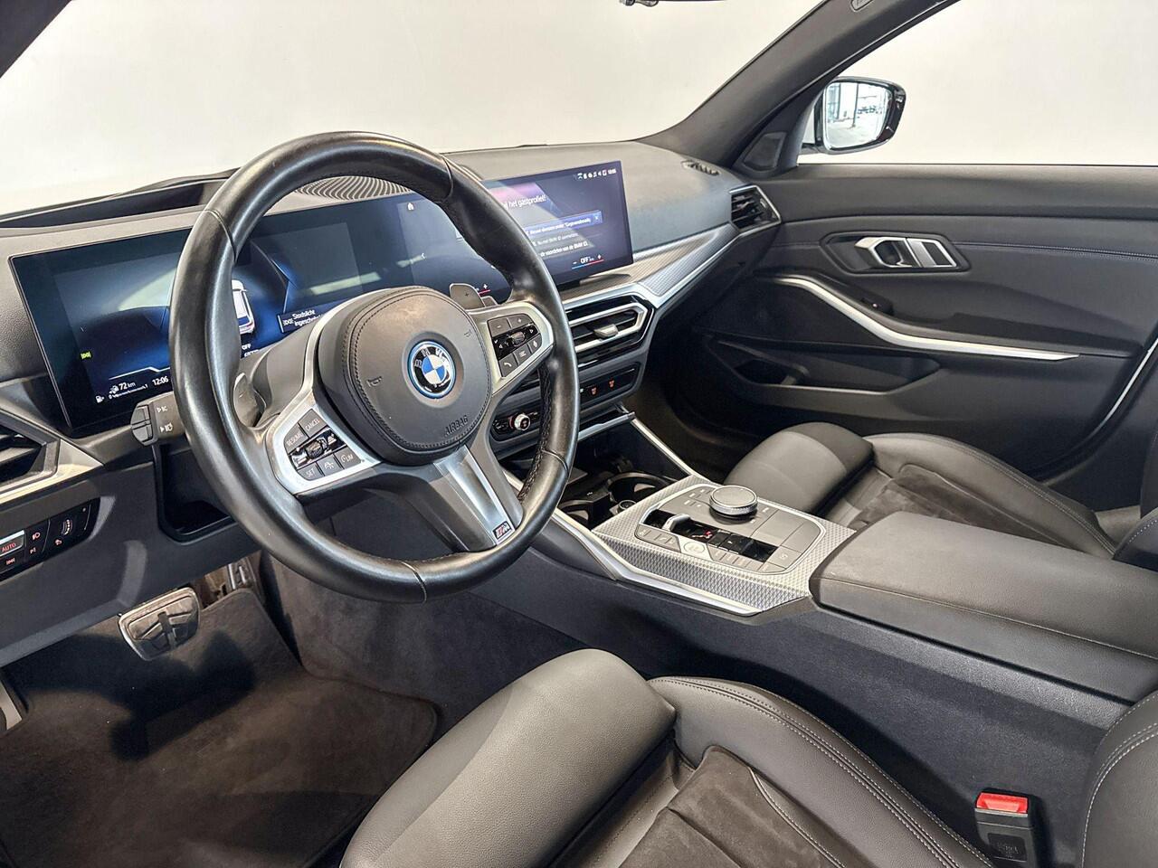 BMW 3-SERIE Touring 330e xDrive Innovation Pack M Sportpakket Aut.