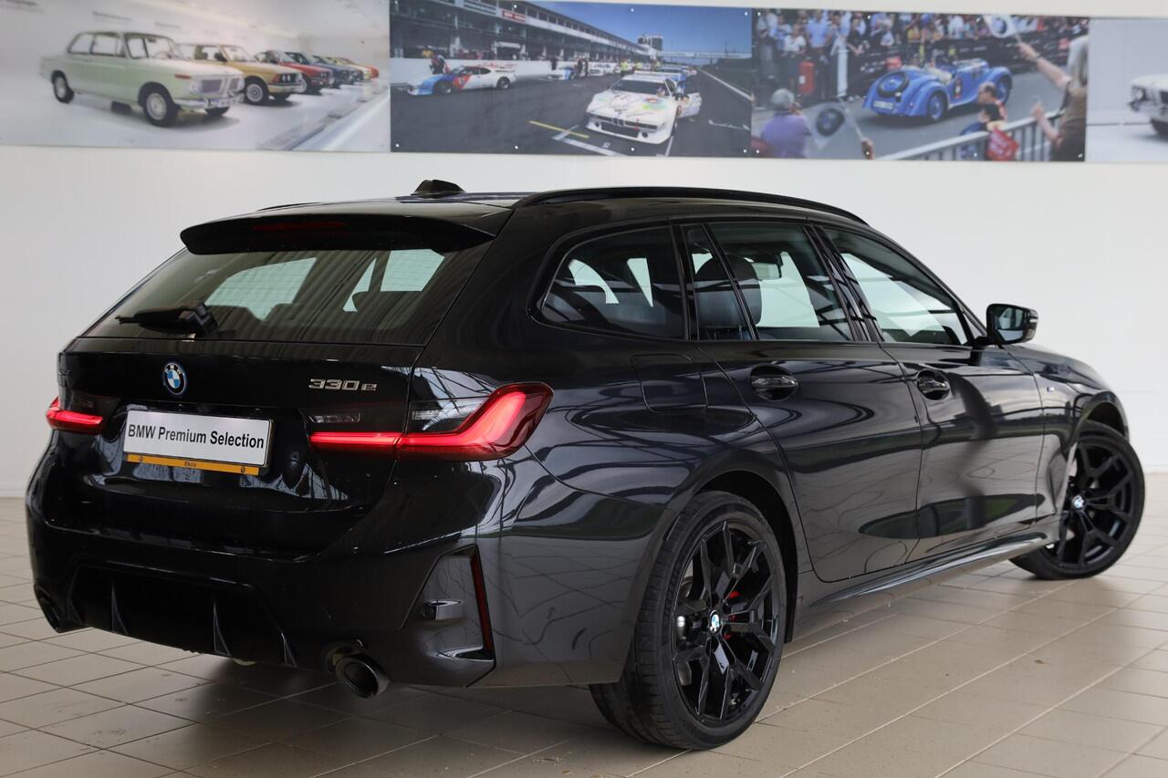 BMW 3-SERIE Touring 330e xDrive | M Sportpakket Pro | LED verlichting pakket | Panorama Dak | Trekhaak