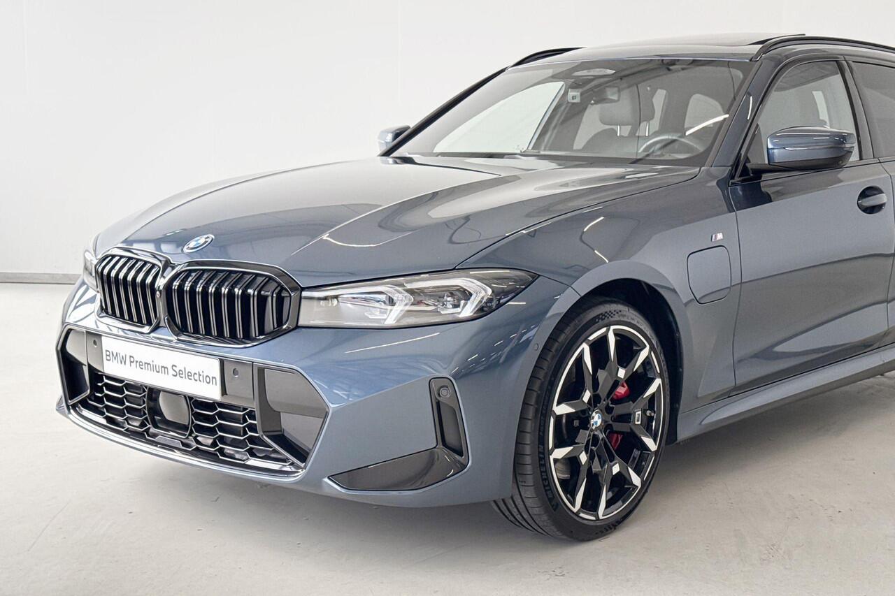 BMW 3-SERIE Touring 330e