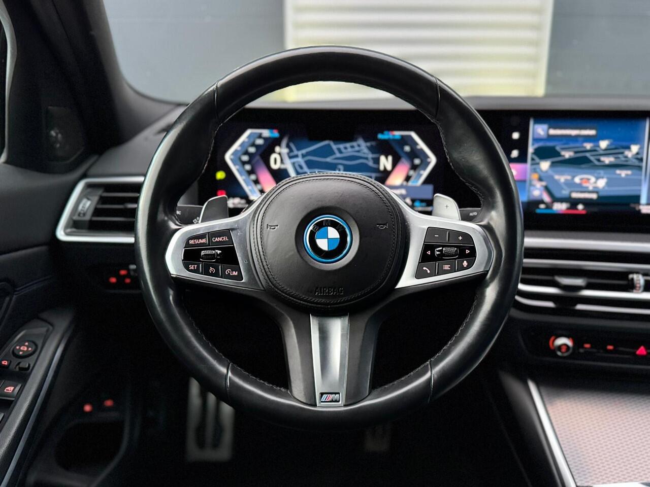 BMW 3-SERIE 330e High Executive |schuif dak | Harman-Kardon |Dravitgrau |