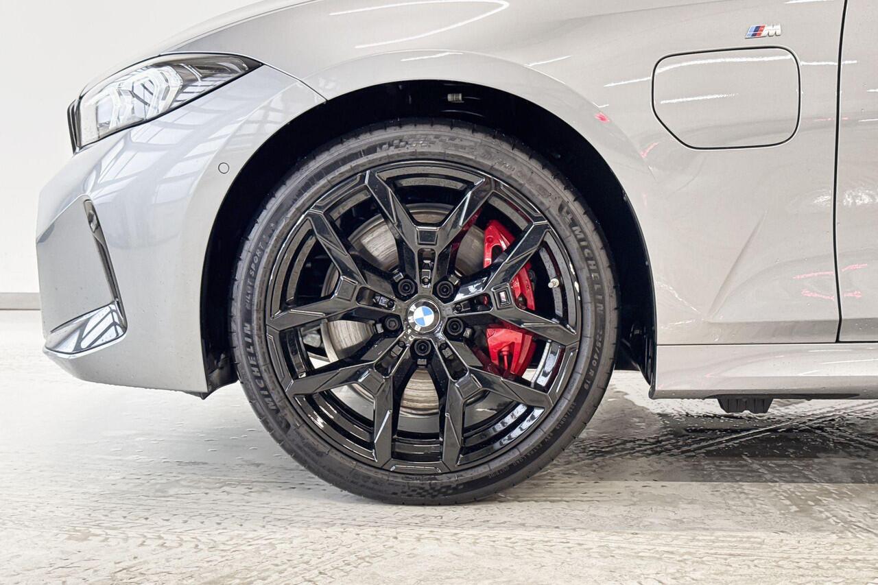 BMW 3-SERIE Touring 330e xDrive Innovation Pack M Sportpakket Pro Aut.