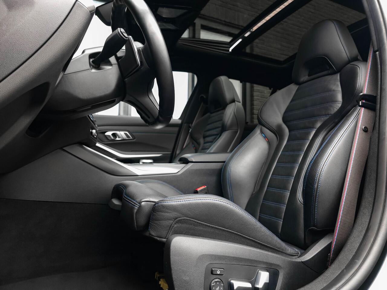 BMW 3-SERIE Touring 330e xDrive M Sport Pro | Pano | H/K | M-Tech Stoelen | HUD | Memo | Topv | Side | ACC | 19"M-Performance | Leer |