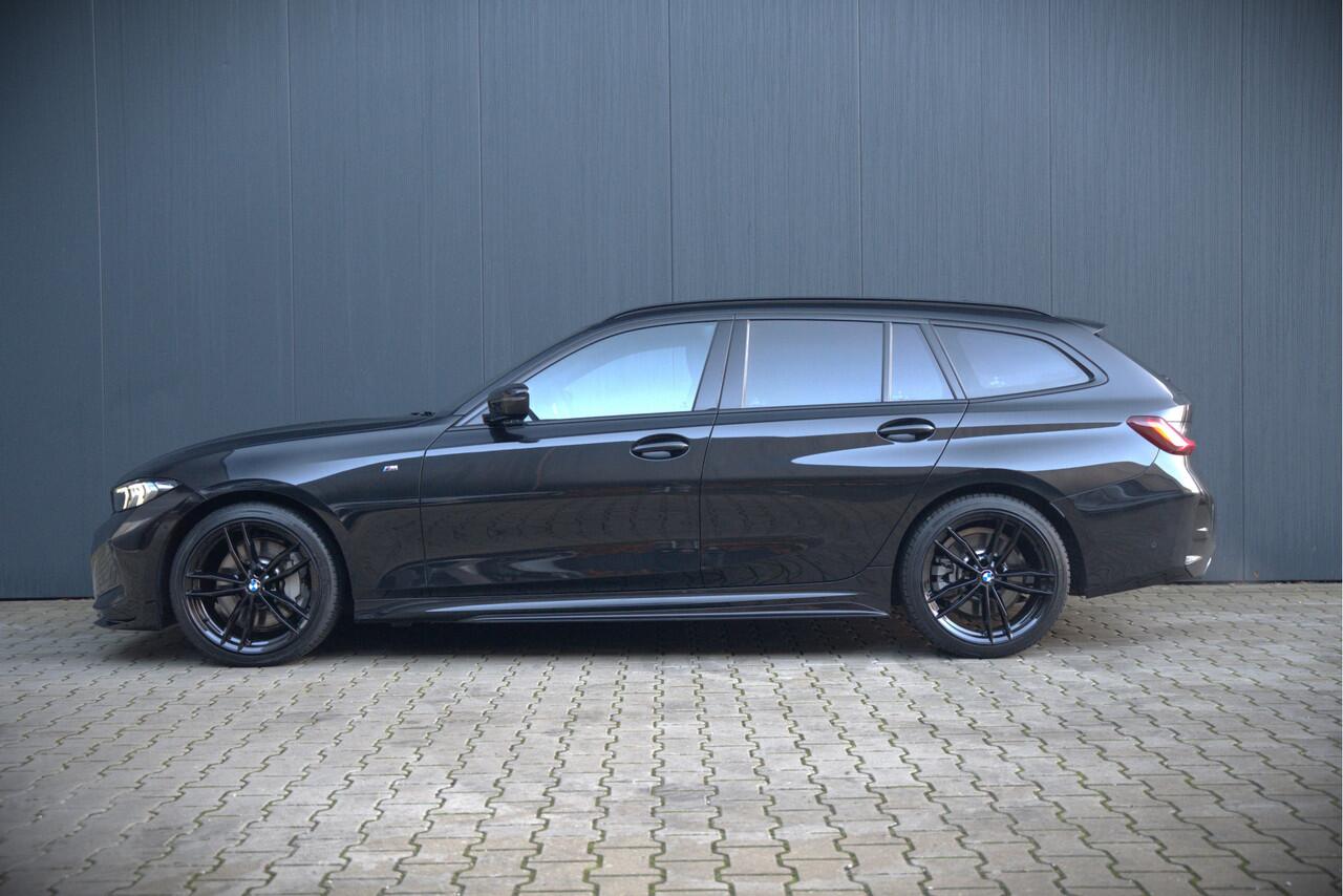 BMW 3-SERIE Touring 330i xDrive High Excecutive M Sport | M Performance | Stoelverwarming | Camera | Navigatie | Parkeersensoren | Apple Carplay | Keyless | HIFI | Adaptive Cruise Control | DAB | LED | BTW | Fabrieksgarantie