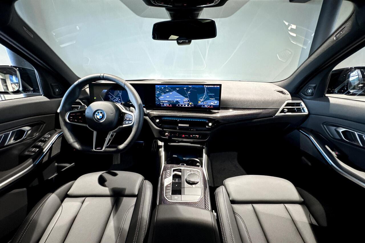 BMW 3-SERIE Touring 330e | M Sport Pro | Innovation Pack | Comfort Pack