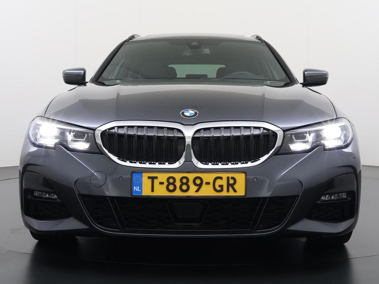 BMW 3-SERIE Touring 320i |M-SPORT| PANO| ADAP. CRUISE| NET GROOT ONDERHOUD GEHAD, RIJKLAAR| ELEK. ACHTERKLEP| CAMERA| INCL. 12 MND BOVAG GARANTIE