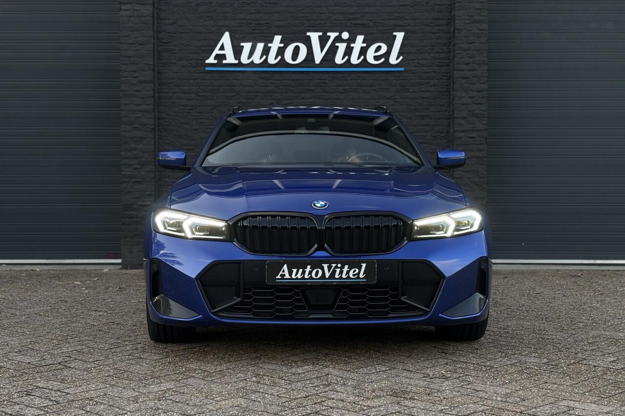 BMW 3-SERIE Touring 330e M-Sport | LCI FACELIFT | Adaptief Led | Camera | Sportstoelen | 19 'Inch | Privacy Glas