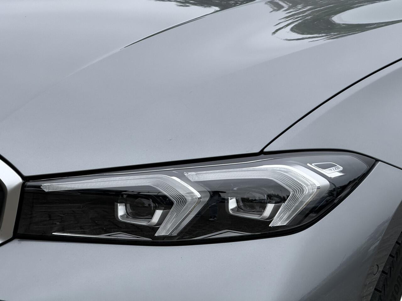 BMW 3-SERIE Touring 318i | NW Model | M-Sport | 19'' | Panorama | Camera | Elek. Trekhaak