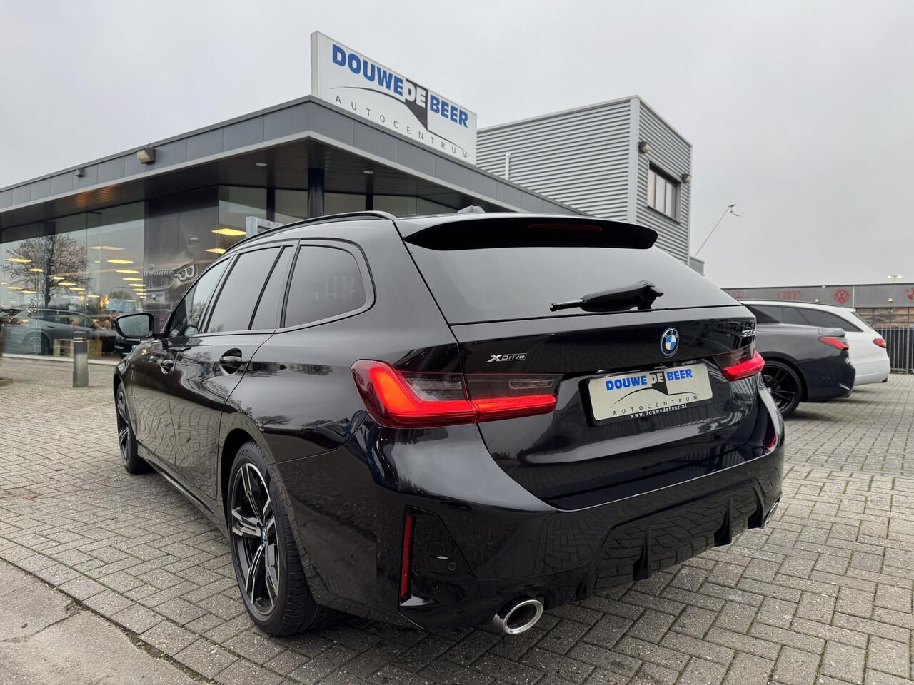 BMW 3-SERIE Touring 330e xDrive M Sport 330 Pano-Dak | M-Stoelen | Adapt. Cruise | Memory | Stoelverw.