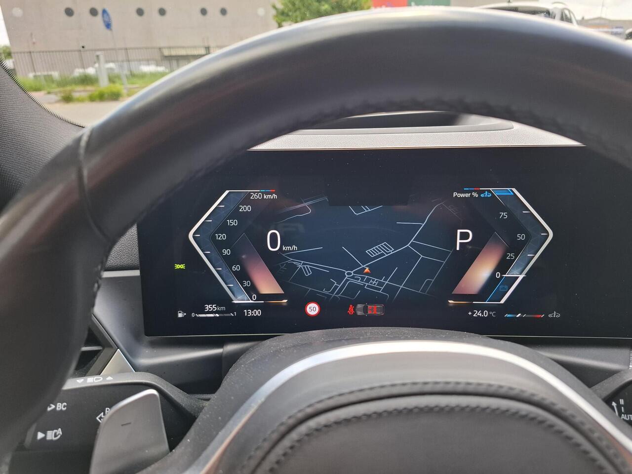 BMW 3-SERIE Touring 330i 245 PK M- Full opties