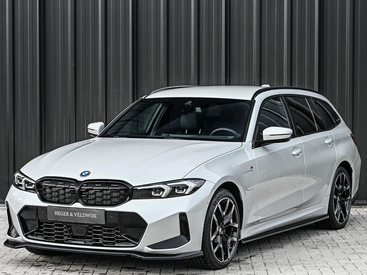 BMW 3-SERIE Touring 330e xDrive M-SPORT | FACELIFT | ACCU 19,5 kWh | ACTIVE CRUISE | ELEKTR. TREKHAAK | HIFI AUDIO | SHADOW LINE | CAMERA | FULL-LED | STUUR- EN STOELVERWARMING