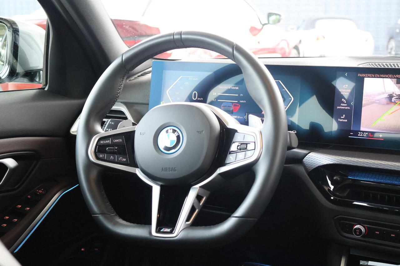 BMW 3-SERIE 330e | M Sportpakket | Comfort Pack | Panorama Dak