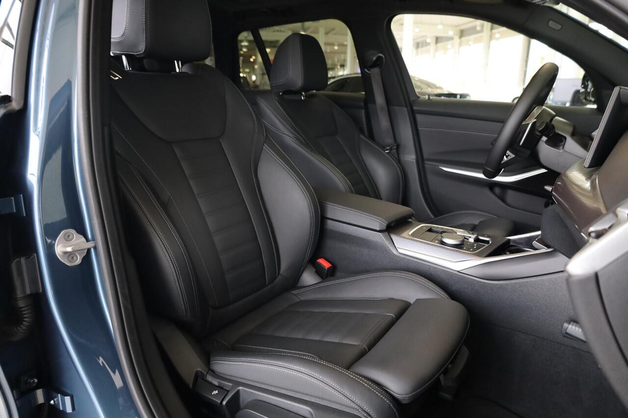 BMW 3-SERIE Touring 330e | M Sportpakket | Comfort Pack | Panorama Dak | Trekhaak
