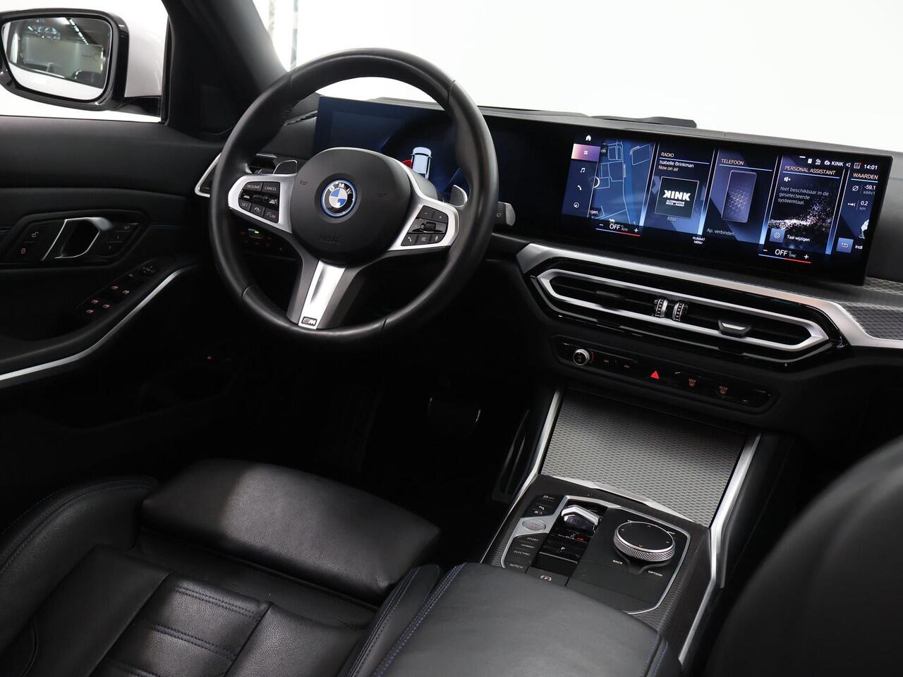 BMW 3-SERIE Touring 330e M-Sport | Panoramadak | Ele. stoelen + Geheugen | HUD | Sportstoelen | Camera | Apple CarPlay/Android auto | Adaptieve Cruise Control | Comfort Pakket | M-Sport Pro | HiFi | Curved Display |