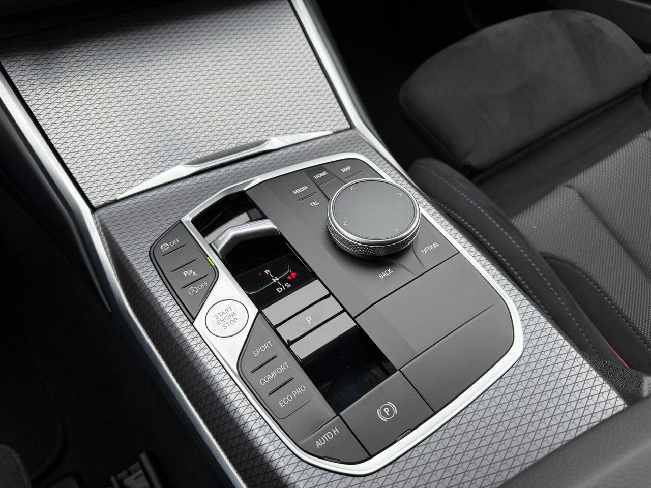 BMW 3-SERIE Touring 330i xDrive M-Sport