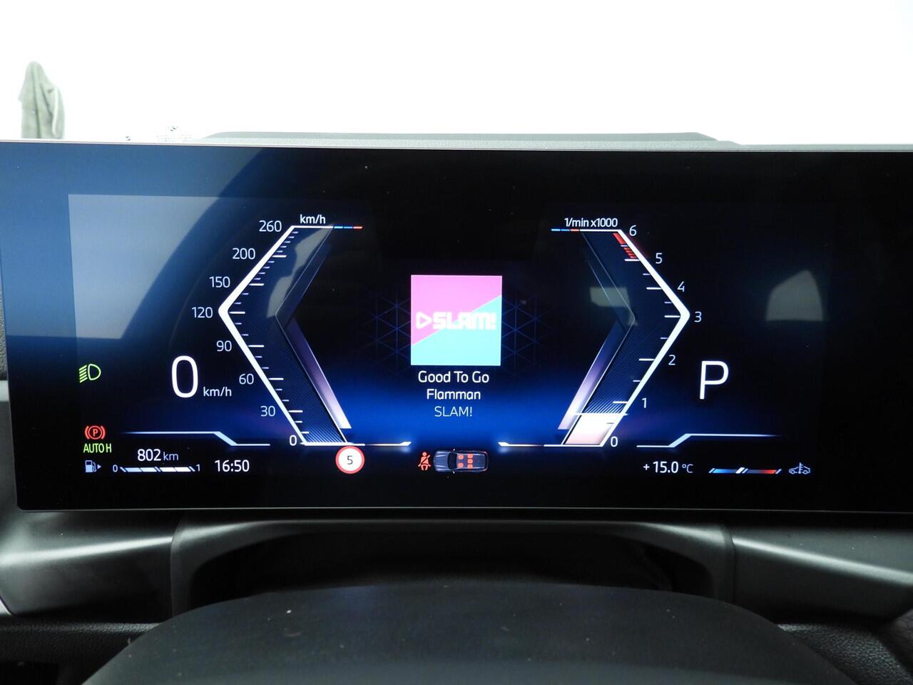 BMW 3-SERIE Touring 330d xDrive | M-Sportpakket | LED | Leder | HUD | Schuifdak | Trekhaak | Elektr. zetels | DAB | Harman-kardon sound | Alu 19 inch