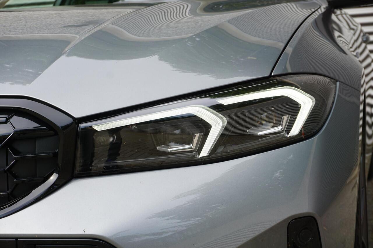 BMW 3-SERIE Touring 330e M Sportpakket Pro | Comfort Pack | HiFi System | Extra getint glas in achterportierruiten en achterruit | Achteruitrijcamera | Ekris Selection