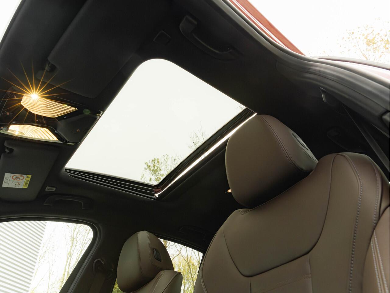 BMW 3-SERIE 330e M-Sport - LCI 2 - Schuifdak - Trekhaak - Widescreen - Hifi - Camera