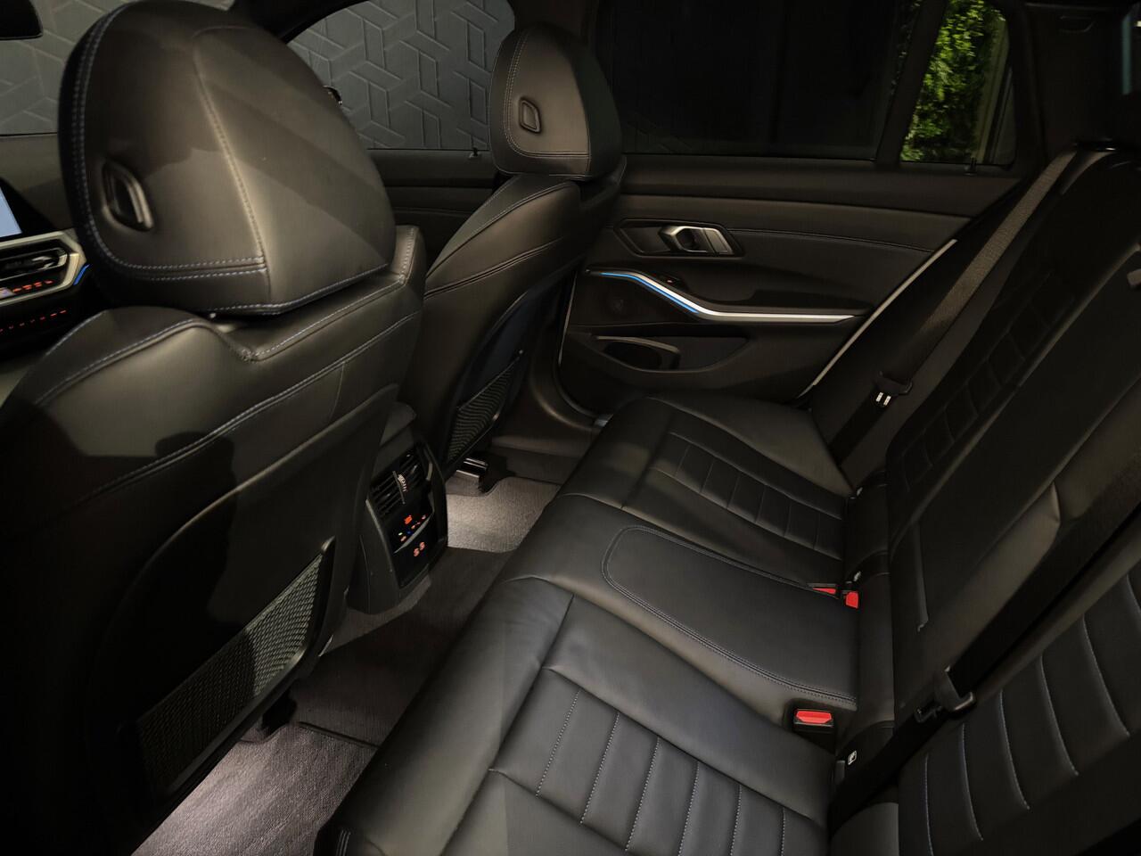 BMW 3-SERIE Touring 330e High Exe | M-performance | Pano | Trekhaak