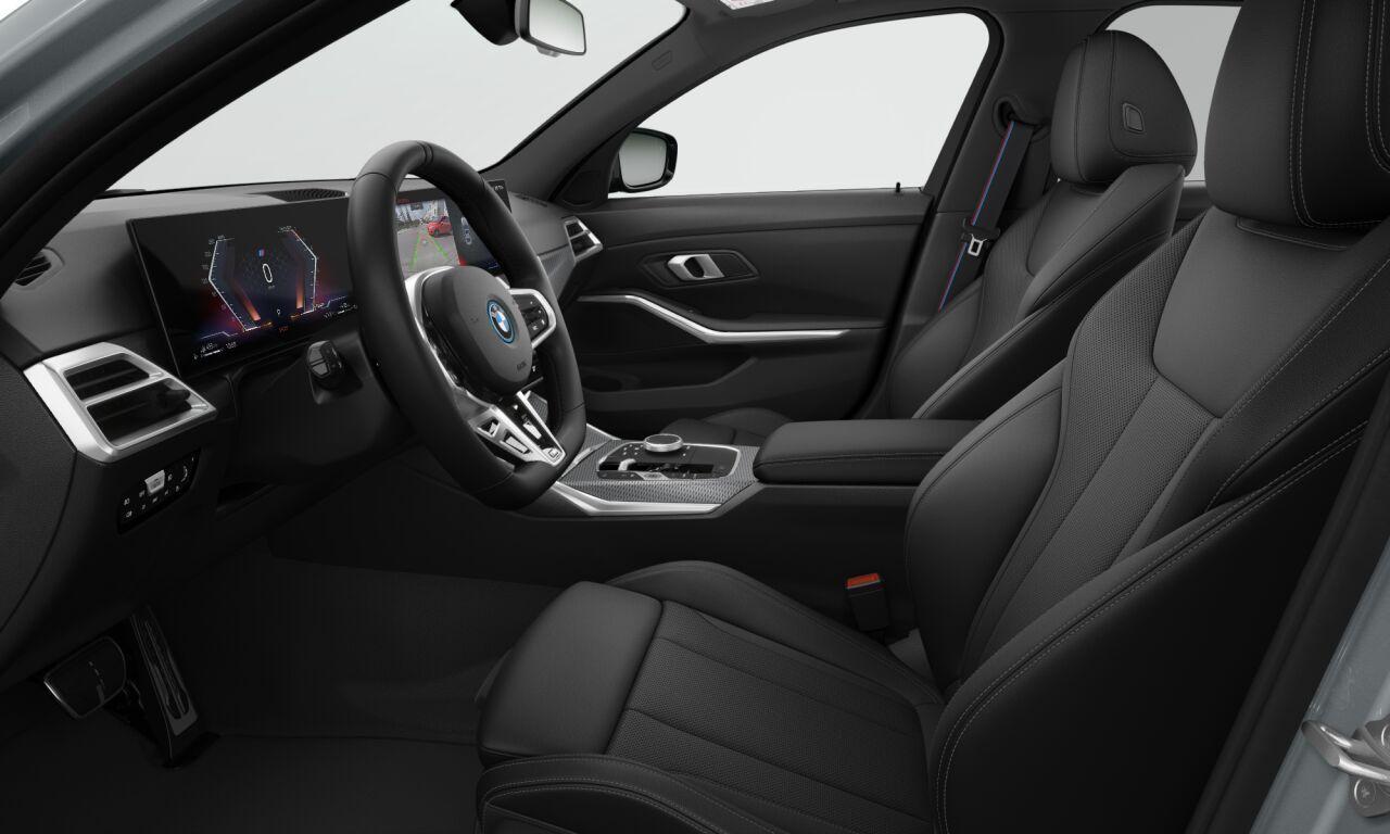 BMW 3-SERIE Sedan 330e | M Sportpakket Pro | Comfort Pack