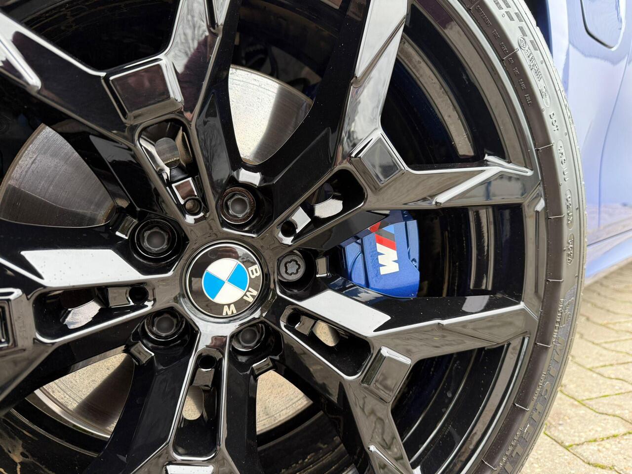BMW 3-SERIE Touring 330e xDrive M-sport pano tr.hk H&K 19 inch