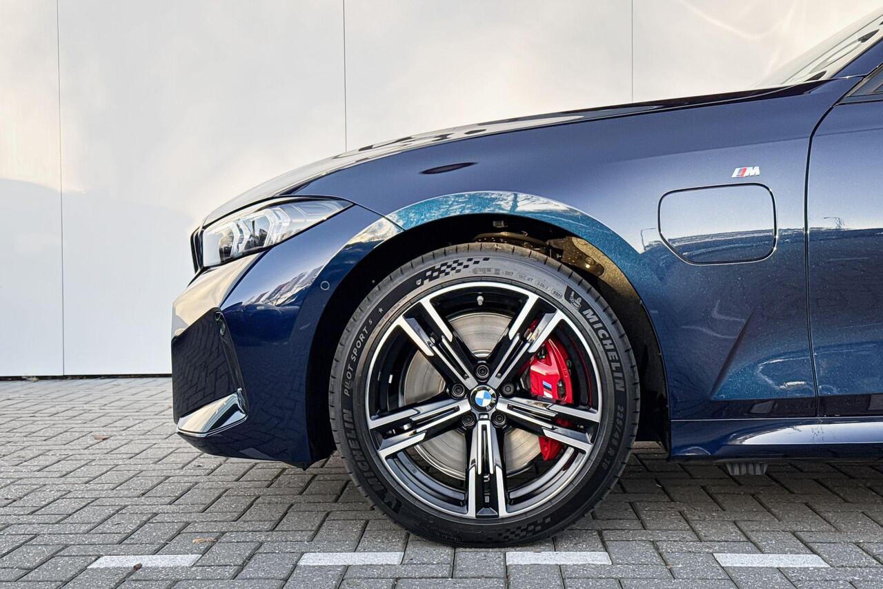 BMW 3-SERIE Touring 330e xDrive | M Sport Pro | Comfort Pack | Innovation Pack