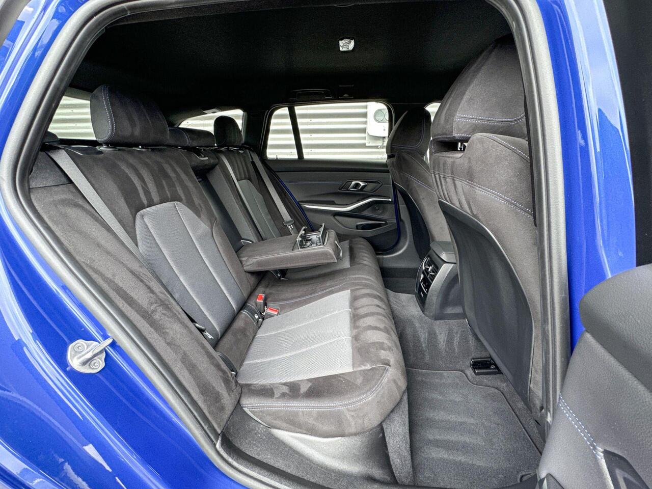 BMW 3-SERIE Touring 330i xDrive / Selections